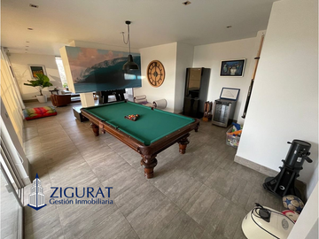 Penthouse en venta en Av. Golf Los Inkas