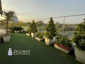 Penthouse en venta en Av. Golf Los Inkas
