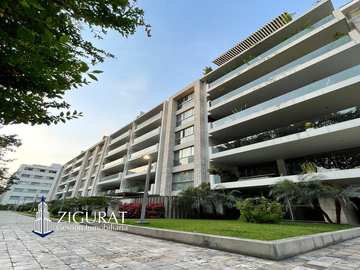 Penthouse en venta en Av. Golf Los Inkas