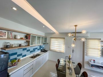 4 Bedroom Pine Deluxe
