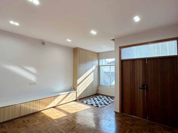 Townhome for sale, newly renovated, beautiful, good location, close to Chiang Mai University only 5 minutes, Nimman, Ton Phayom Market, airport only 1