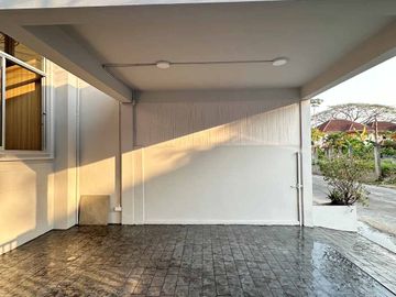 Townhome for sale, newly renovated, beautiful, good location, close to Chiang Mai University only 5 minutes, Nimman, Ton Phayom Market, airport only 1
