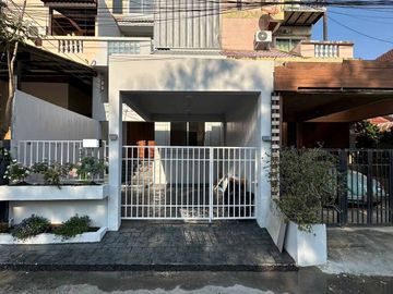 Townhome for sale, newly renovated, beautiful, good location, close to Chiang Mai University only 5 minutes, Nimman, Ton Phayom Market, airport only 1