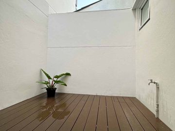 Townhome for sale, newly renovated, beautiful, good location, close to Chiang Mai University only 5 minutes, Nimman, Ton Phayom Market, airport only 1