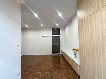 Townhome for sale, newly renovated, beautiful, good location, close to Chiang Mai University only 5 minutes, Nimman, Ton Phayom Market, airport only 1