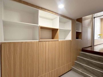 Townhome for sale, newly renovated, beautiful, good location, close to Chiang Mai University only 5 minutes, Nimman, Ton Phayom Market, airport only 1