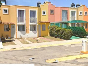 CASA EN VENTA EN EL FRACC. CASA BLANCA, ZAPOPAN, JALISCO