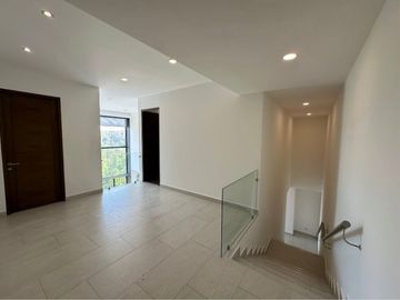 DEPARTAMENTO NUEVO EN VENTA DE DOS PISOS EN PUEBLA, PUE, EN LOMAS DE ANGELÓPOLIS, PARQUE TOSCANA, 3 RECÁMARAS