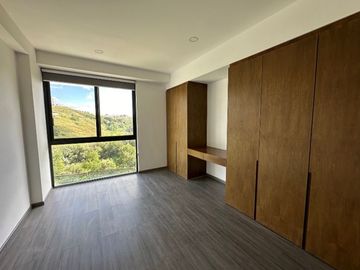 DEPARTAMENTO NUEVO EN VENTA DE DOS PISOS EN PUEBLA, PUE, EN LOMAS DE ANGELÓPOLIS, PARQUE TOSCANA, 3 RECÁMARAS