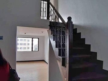 1 bedroom 40 sqm loft type LOW MONTHLY 10k ONLY  Very affordable Rent to own condo  5% down payment 0% interest  near BGC,,eastwood ,tiendesitas