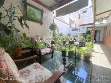 Venta de dpto tipo casa 1er piso con jardín, patio y 2 terrazas en Miraflores – Alt. Cdra 42 Av. Arequipa