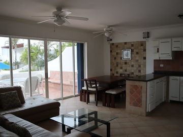 Departamento en venta de 96 metros, Casa Blanca, Same Esmeraldas