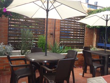 VENDO HERMOSA CASA