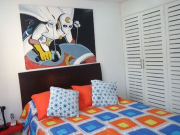 VENDO HERMOSA CASA