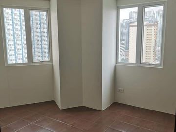 NO DP 1br 15k/mo. Mandaluyong Rent to own Condo Affordable Price Pre Selling Brand New Last Unit
