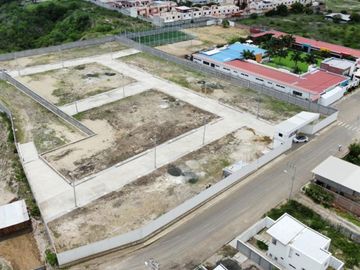 venta de terreno urbanizado en manta zona sur