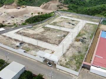 venta de terreno urbanizado en manta zona sur