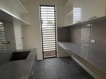 BRAND NEW ASIAN INDUSTRIAL HOME NEAR CLARK AND FRIENDSHIP
