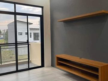 BRAND NEW ASIAN INDUSTRIAL HOME NEAR CLARK AND FRIENDSHIP