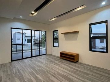 BRAND NEW ASIAN INDUSTRIAL HOME NEAR CLARK AND FRIENDSHIP