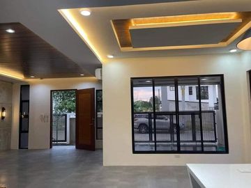BRAND NEW ASIAN INDUSTRIAL HOME NEAR CLARK AND FRIENDSHIP