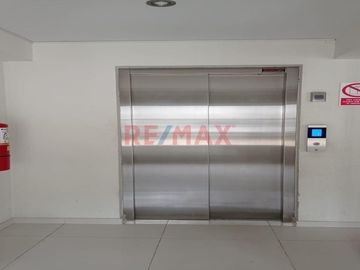 ID 1044900 En Venta Departamento Mas Estacionamiento En San Isidro - Trujillo
