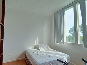 Fully Furnished 3 Beds House and Lot with Swimming Pool (inside in high end subdivision, overlooking mountain breeze)