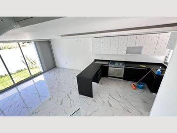 CASA EN VENTA EN COTO NOUVE