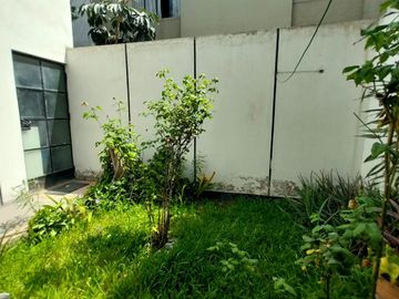 ¡EXCELENTE OPORTUNIDAD! CASA DE 160 M2 EN LA URB. LOS SAUCES SURQUILLO