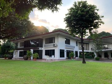 5BR House & Lot for Sale at La Vista Mansion Loyola Heights in Quezon City