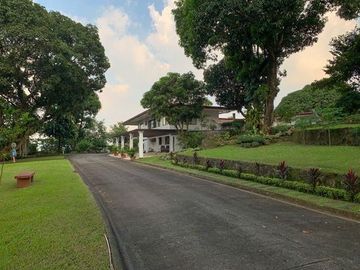 5BR House & Lot for Sale at La Vista Mansion Loyola Heights in Quezon City