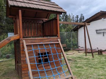 CASA DE VENTA 3 DORMITORIOS ARMENIA 2. VALLE DE LOS CHILLOS