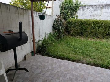 CASA DE VENTA 3 DORMITORIOS ARMENIA 2. VALLE DE LOS CHILLOS