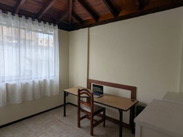 CASA DE VENTA 3 DORMITORIOS ARMENIA 2. VALLE DE LOS CHILLOS