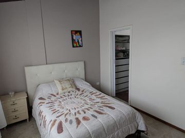 CASA DE VENTA 3 DORMITORIOS ARMENIA 2. VALLE DE LOS CHILLOS