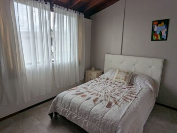 CASA DE VENTA 3 DORMITORIOS ARMENIA 2. VALLE DE LOS CHILLOS