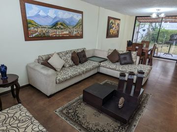 CASA DE VENTA 3 DORMITORIOS ARMENIA 2. VALLE DE LOS CHILLOS