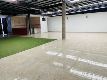 *SALÓN DE EVENTOS EN VENTA EN LA NEGRETA CORREGIDORA*