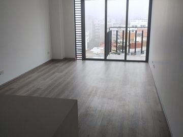 MIRAFLORES DEPARTAMENTO ESTRENO