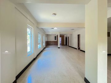 9BR House for Sale in Hillsborough, Muntinlupa City