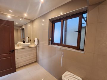BROKER J. DEL MAR, 4D-4B-PISCINA-SOLIDA