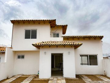 Casa de dos plantas a 2km del centro de Tequisquiapan