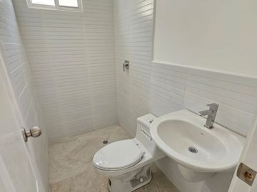 Venta de casa dos plantas  modelo CAMELIA en MANANTIAL de Casalaguna- vial 1 - Cerca Rioc. Dorado