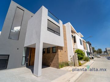 Casa en Venta, Nobel Residencial, en San Andrés Cholula
