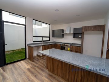 Casa en Venta, Nobel Residencial, en San Andrés Cholula