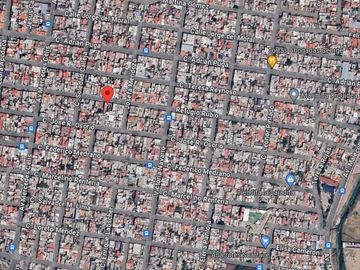 !! ADQUIERE!! AMPLIA CASA MUY CENTRICA EN LA COLONIA INSURGENTES, JALISCO!!