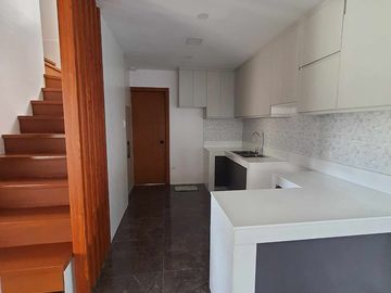 ️14.5M House with 2 car garage near Twin Lakes Tagaytay