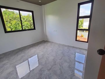 ️14.5M House with 2 car garage near Twin Lakes Tagaytay