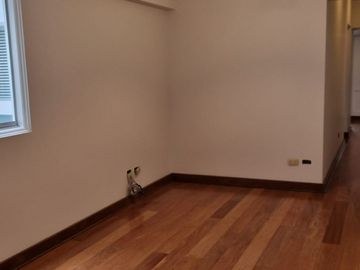 AMPLIO FLAT 258M2 EN CHACARILLA SURCO