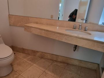 AMPLIO FLAT 258M2 EN CHACARILLA SURCO